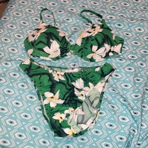 Venus Bathing Suit Set- Bottoms 10- Top C